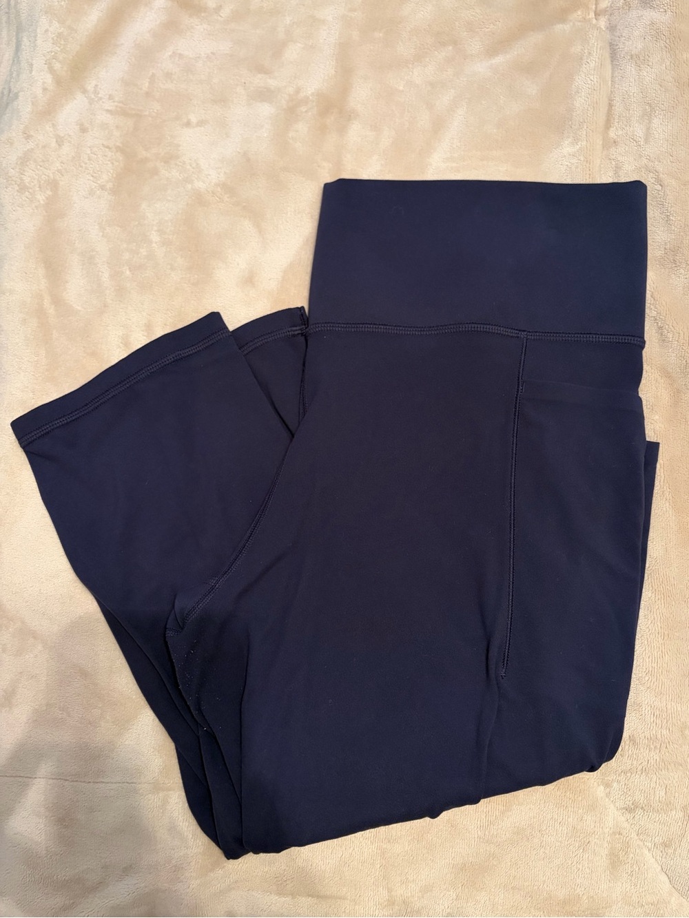 Athleta Women’s Navy Capri Leggings